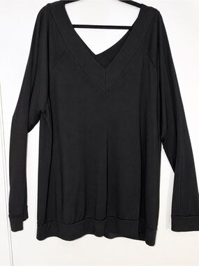 Women's Black V-Neck Long Sleeve Sweater